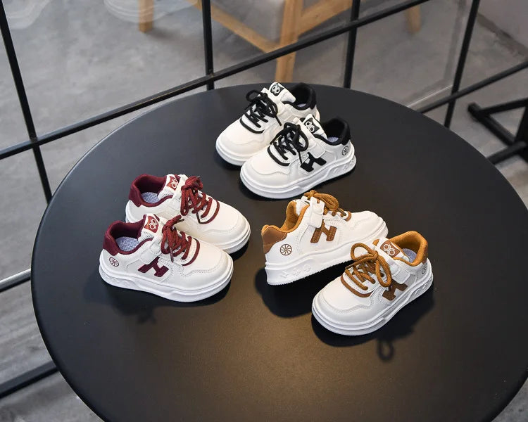 Kids Basketball Shoes Comfortable Non-slip Students Running Shoes Soft Sole 2025 New Boys Girls Sports Shoes Hook&loop Trendy