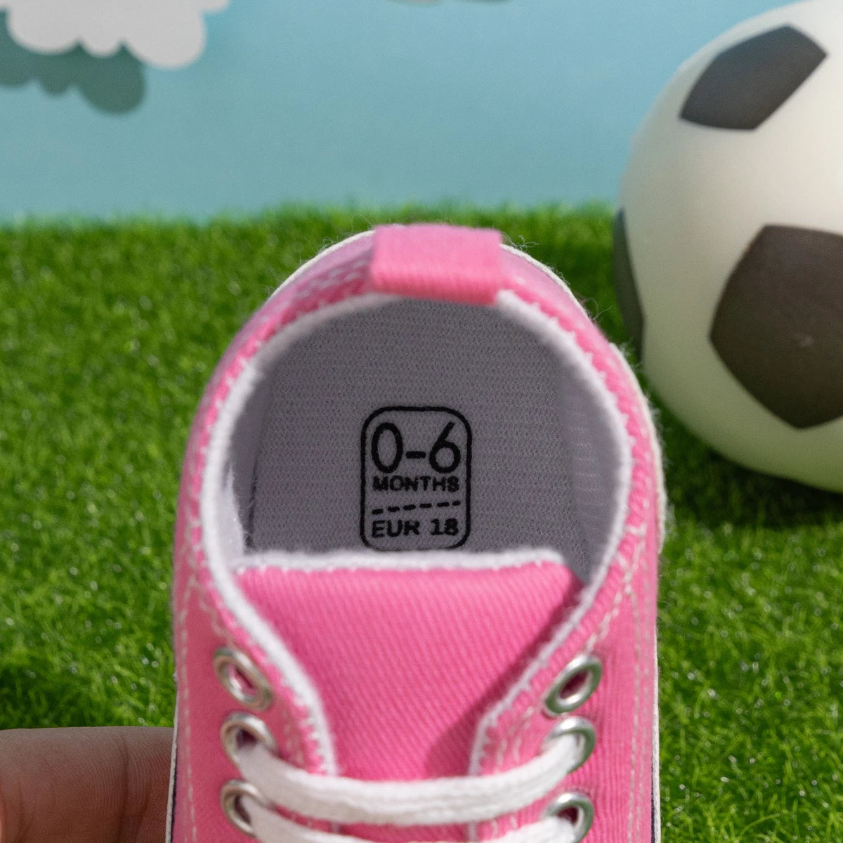 High Tops Baby Soccer First Walkers Classic Canvas Casual Sneakers Cotton Soft Anti-slip Sole Fashion Versatile Sports Style