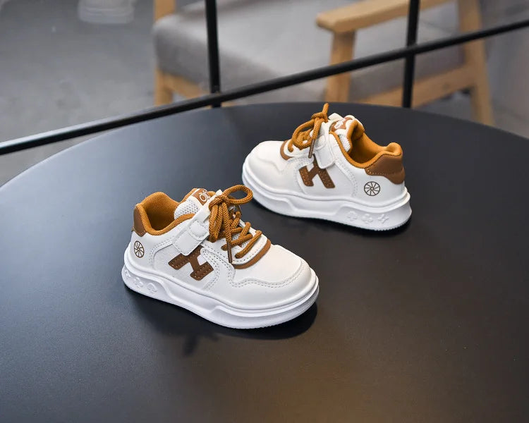 Kids Basketball Shoes Comfortable Non-slip Students Running Shoes Soft Sole 2025 New Boys Girls Sports Shoes Hook&loop Trendy