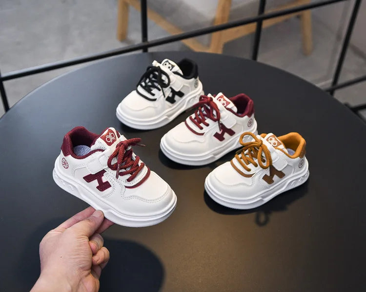 Kids Basketball Shoes Comfortable Non-slip Students Running Shoes Soft Sole 2025 New Boys Girls Sports Shoes Hook&loop Trendy