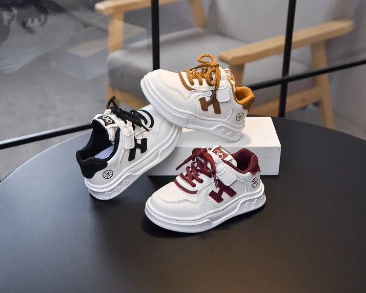 Kids Basketball Shoes Comfortable Non-slip Students Running Shoes Soft Sole 2025 New Boys Girls Sports Shoes Hook&loop Trendy