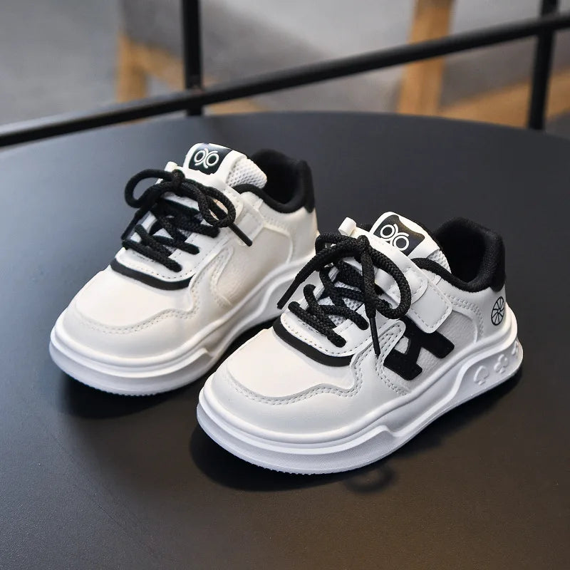 Kids Basketball Shoes Comfortable Non-slip Students Running Shoes Soft Sole 2025 New Boys Girls Sports Shoes Hook&loop Trendy